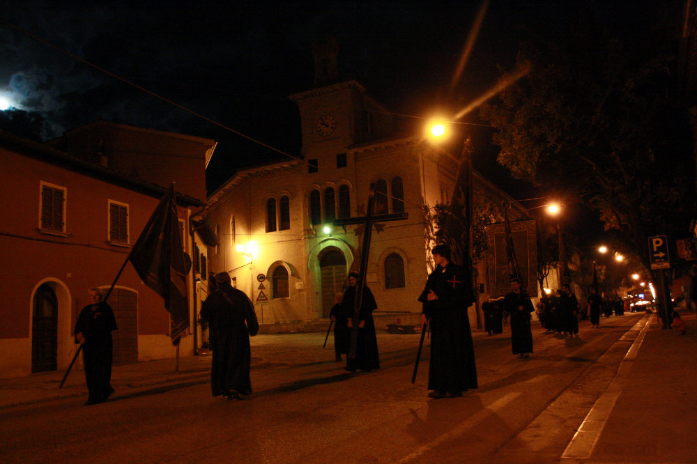 Sfilata della processione del Cristo Morto