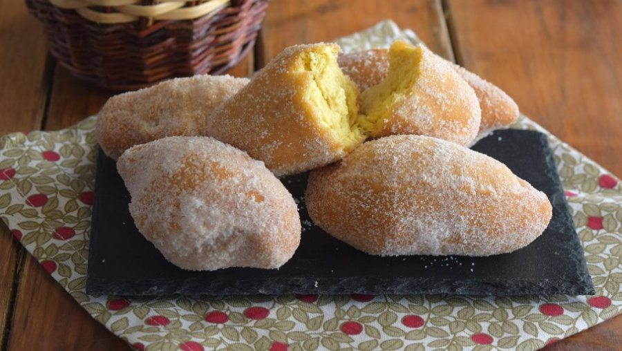 Castagnole fritte all'anice